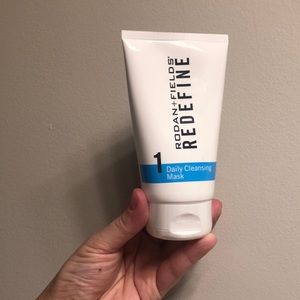 Rodan&Fields Redefine Daily Cleansing Mask ✨
